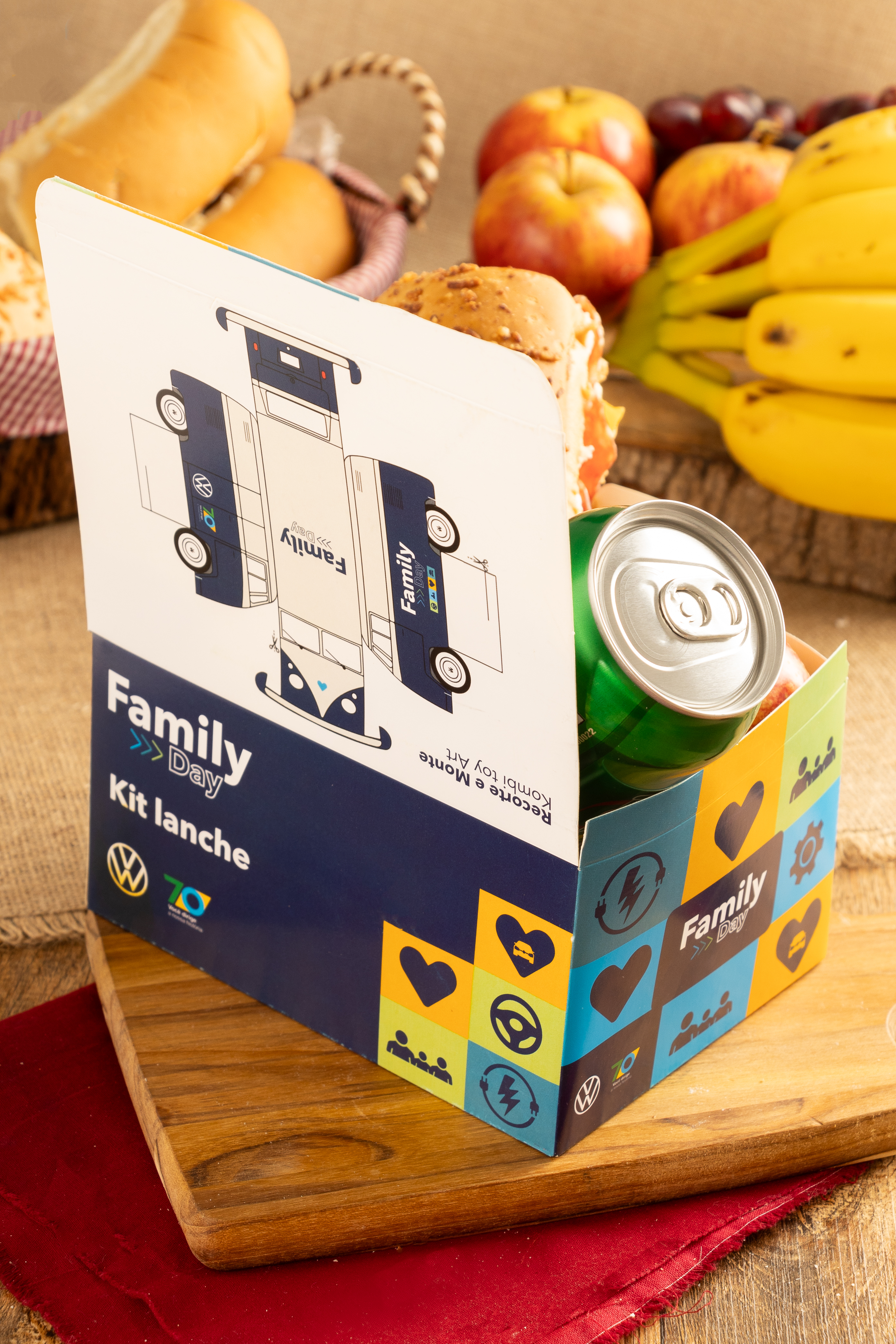 VW Family Day: estrutura de retirada de kit lanche em evento corporativo